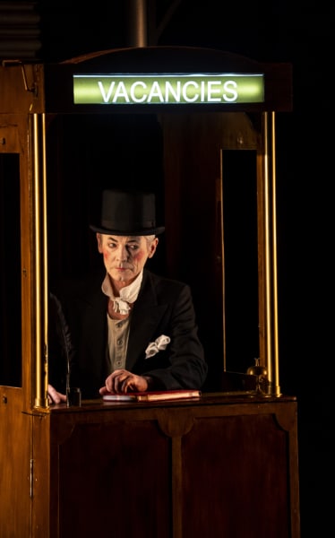 Raymond Keane In Hansel And Gretel Opera Ino Theatre Lovett And Abbey Theatre Co Production Photo By Pat Redmond.jpg